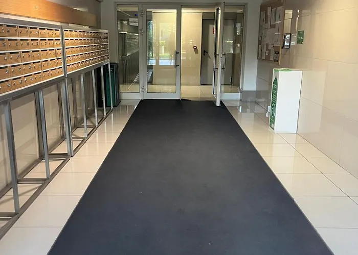 Oasis - Incity * 부쿠레슈티