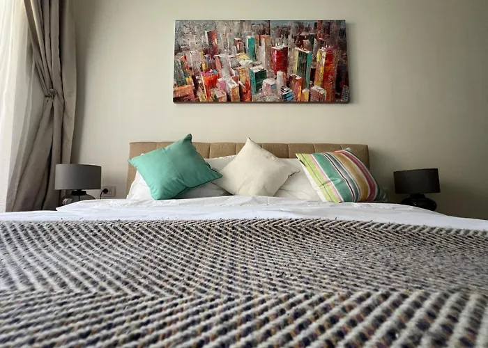 Oasis - Incity * 부쿠레슈티