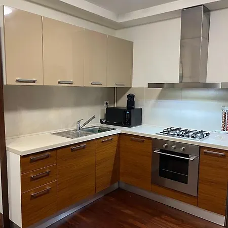 Oasis - Incity * Boekarest