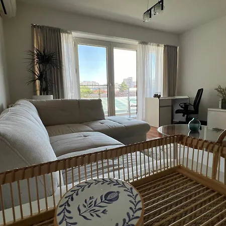 Appartement Oasis - Incity Boekarest