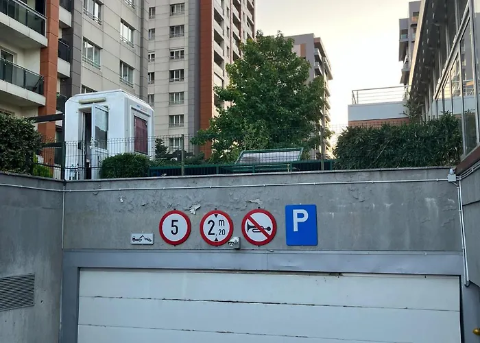 Oasis - Incity 布加勒斯特